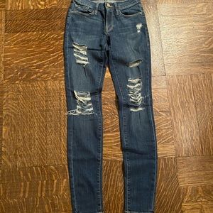 Aritzia Frame jeans